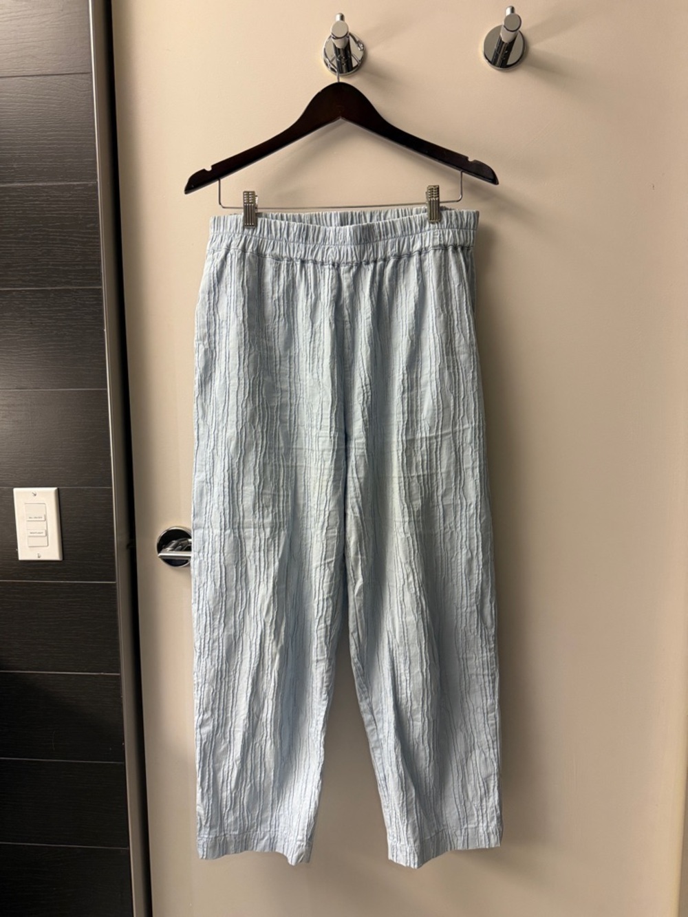 Friends with Frank textured pants light blue Large
